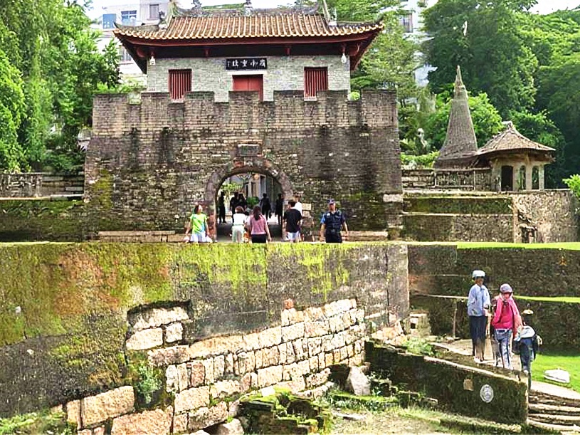 Half-Day Nantou Ancient City Historical and Cultural Experience Tour in Shenzhen